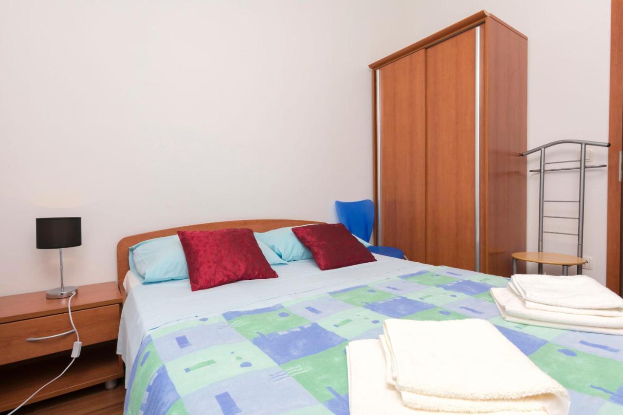 Apartments Vladimir Primosten Exterior photo